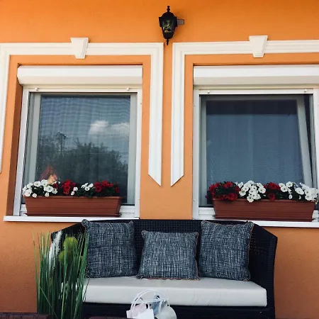 Case de vacanță Spahome Gunaras *